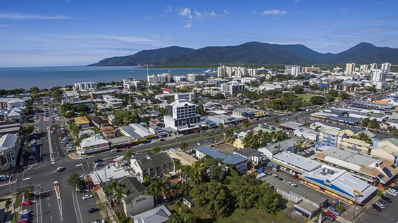 Sunshine Tower Hotel Cairns Avustralya